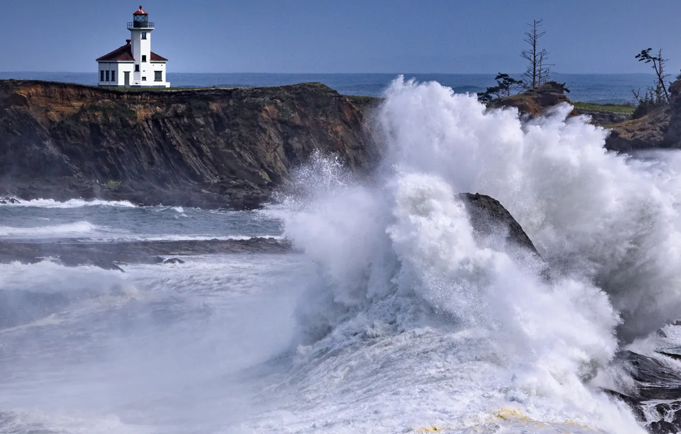 Photo wallpaper sea, squirt, storm, house, rocks, lighthouse