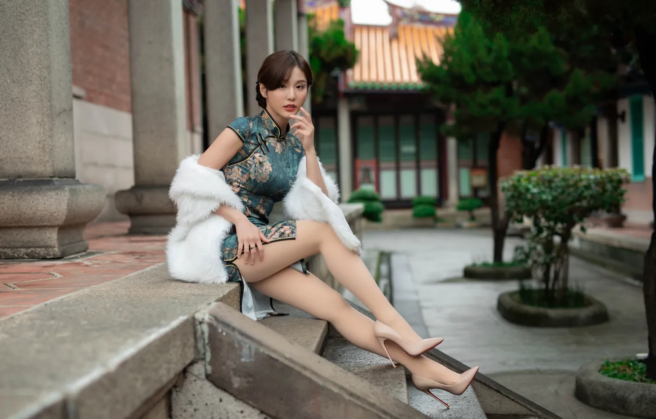 Photo wallpaper look, sexy, pose, model, portrait, makeup, figure, dress