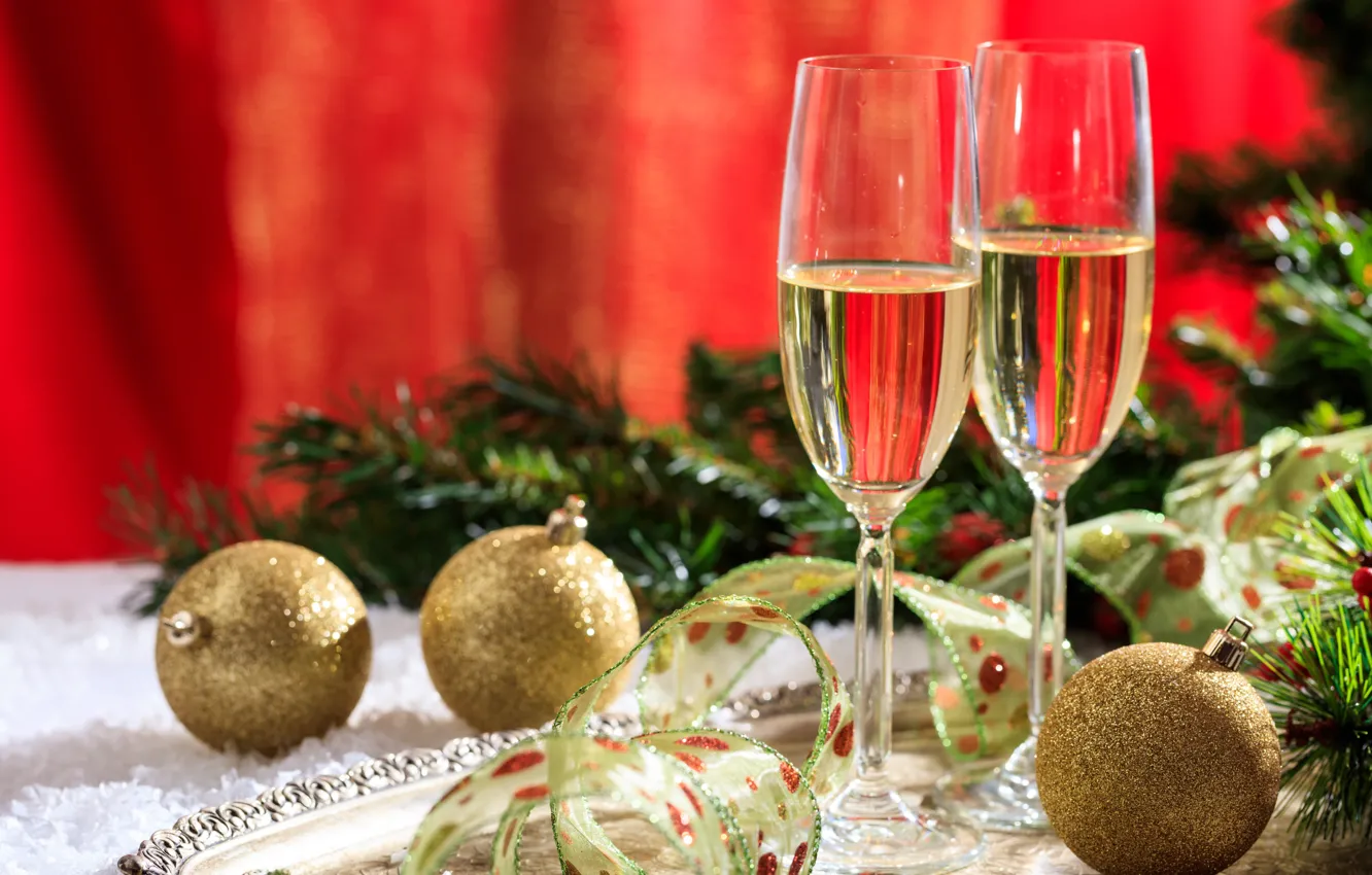 Photo wallpaper berries, holiday, balls, new year, spruce, glasses, tape, decoration