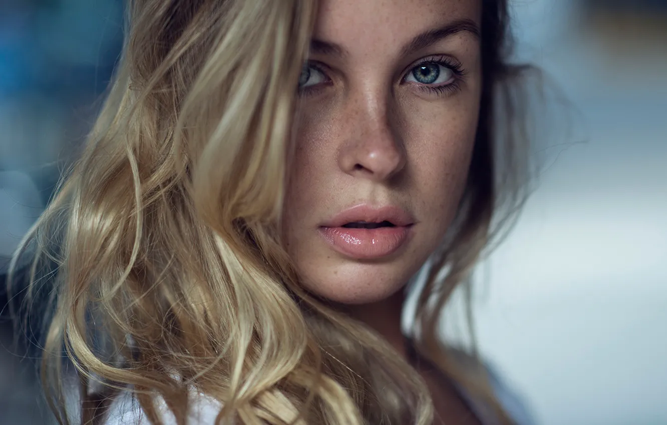 Photo wallpaper look, portrait, Kim, natural light, No reflectors used