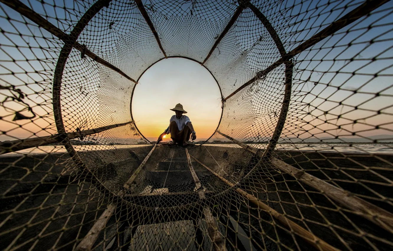 Photo wallpaper the sky, network, boat, fisherman
