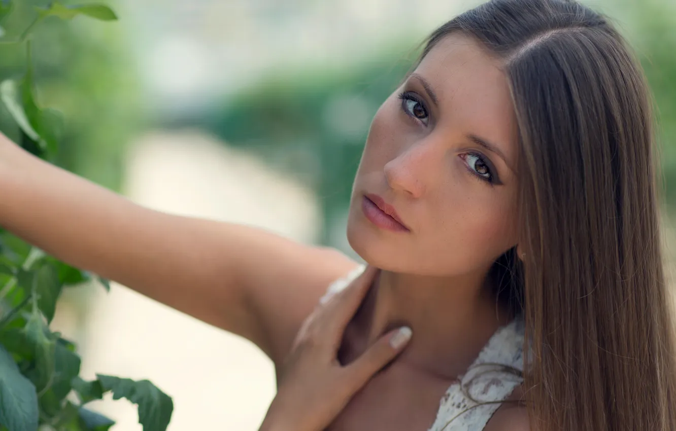 Photo wallpaper look, leaves, girl, brown hair, brown-eyed