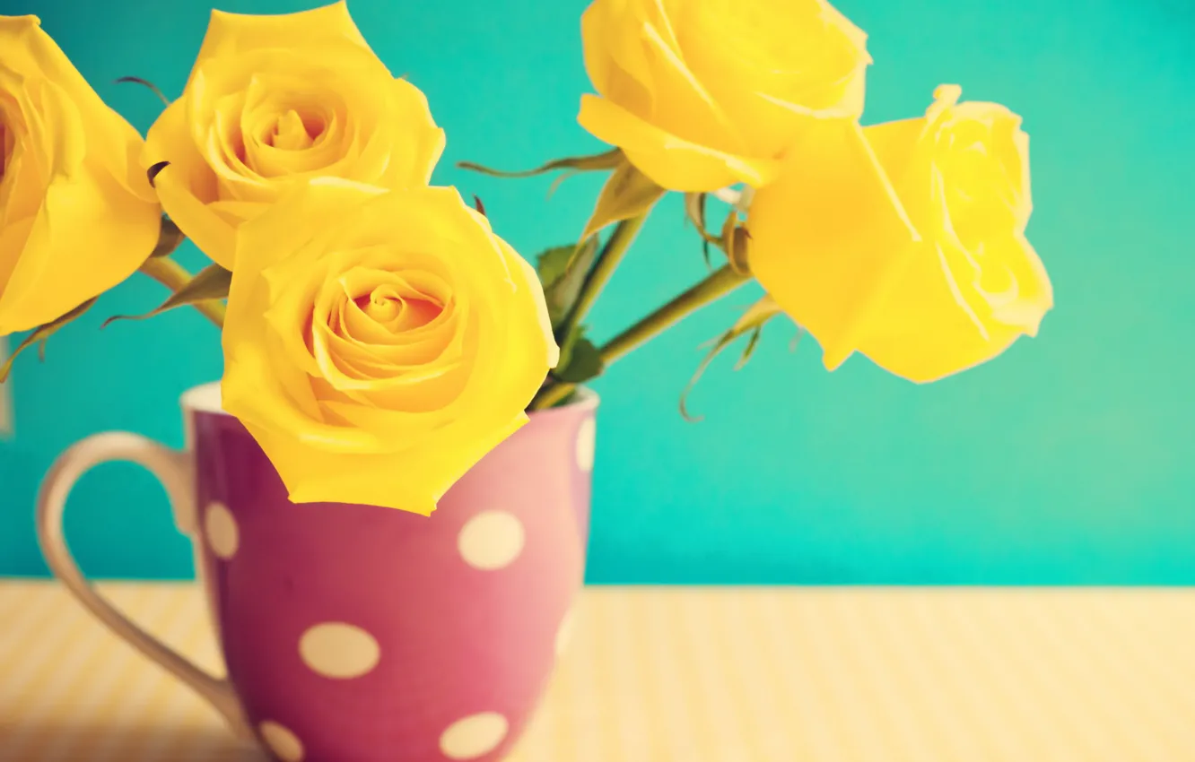 Photo wallpaper flowers, table, roses, mug, vintage, vintage, flowers, roses