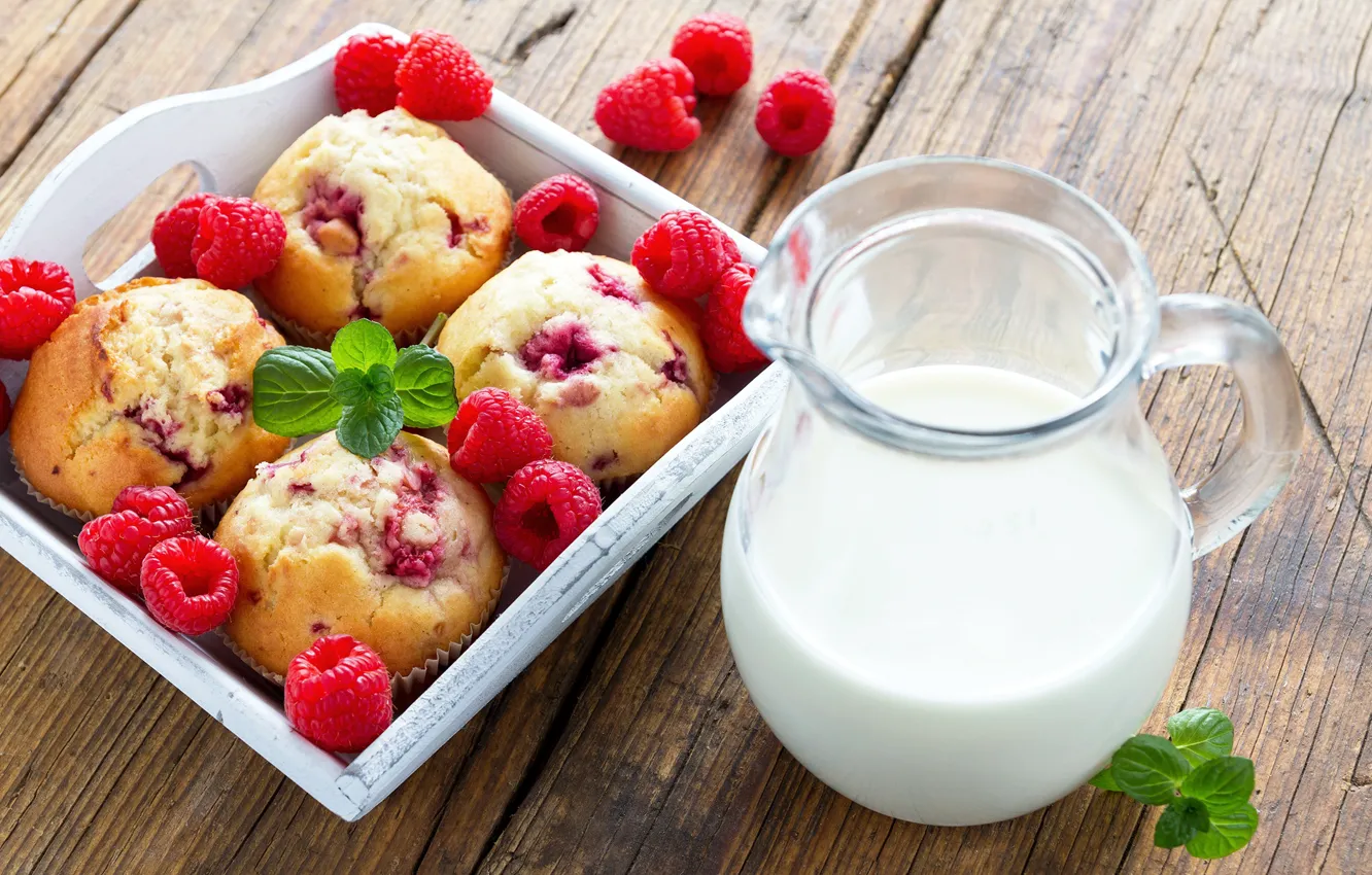 Photo wallpaper raspberry, sweet, cupcakes, cakes, milk