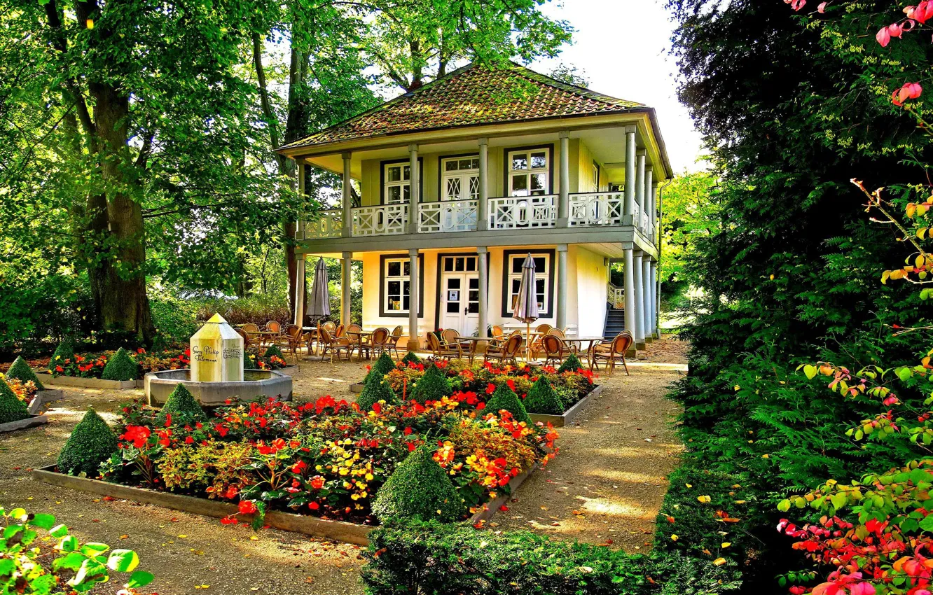Photo wallpaper flowers, house, garden