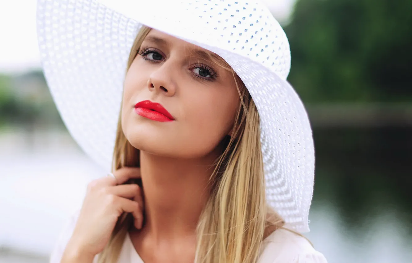 Photo wallpaper hands, white, pose, look, hat, portrait, nature, blonde
