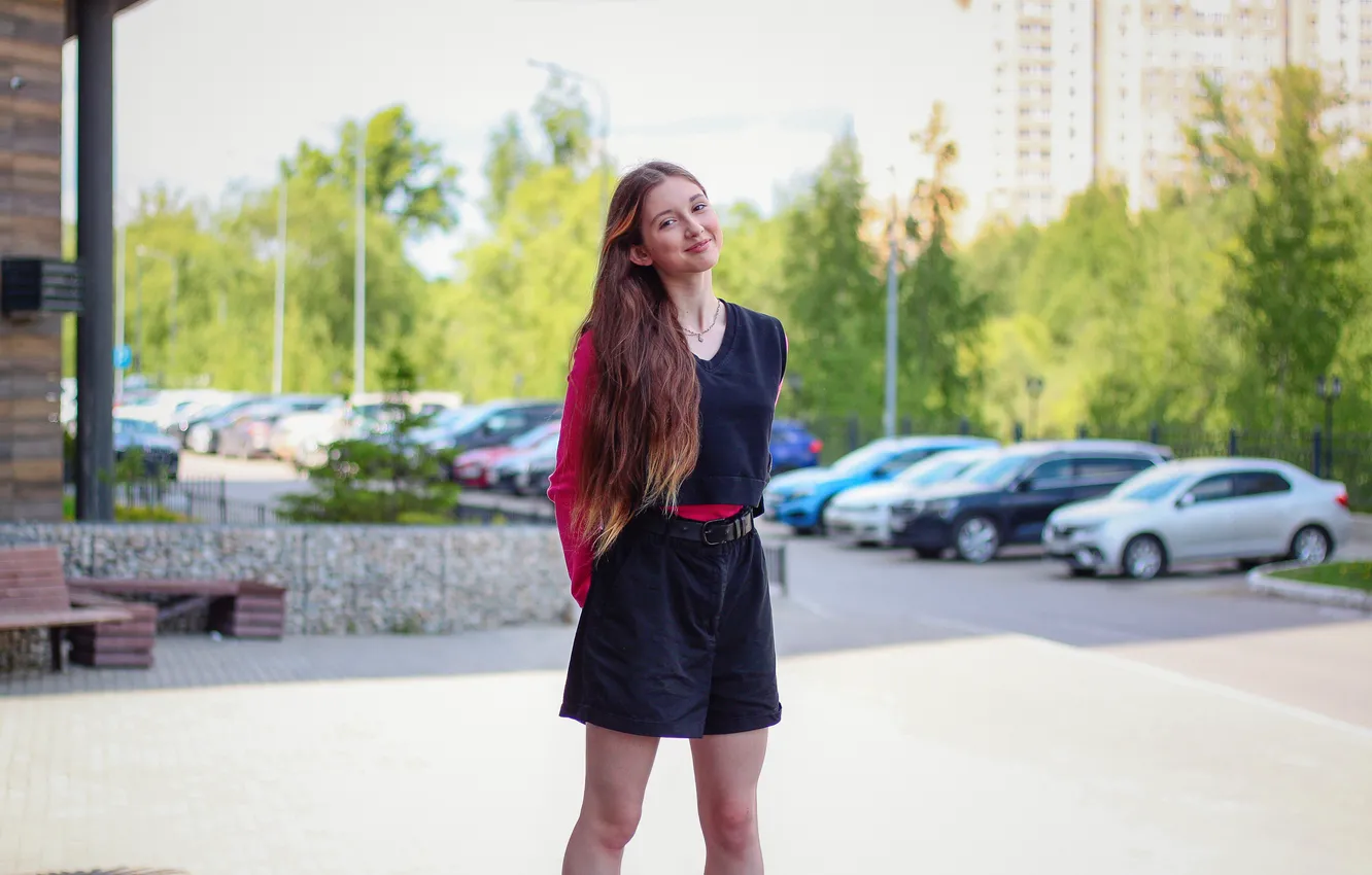 Photo wallpaper girl, shorts, young, model, pretty, long-haired