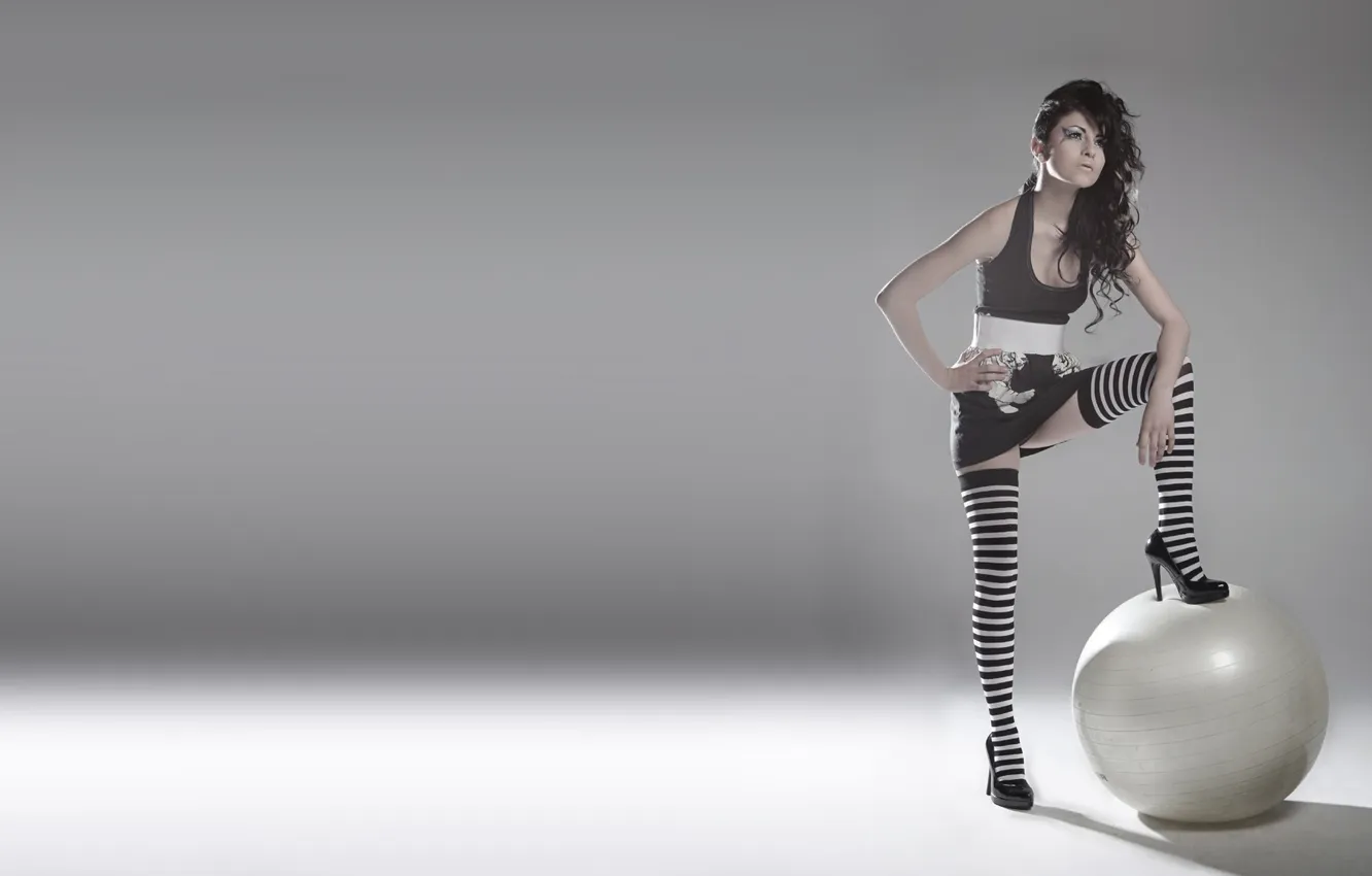 Photo wallpaper girl, balls, Wallpaper