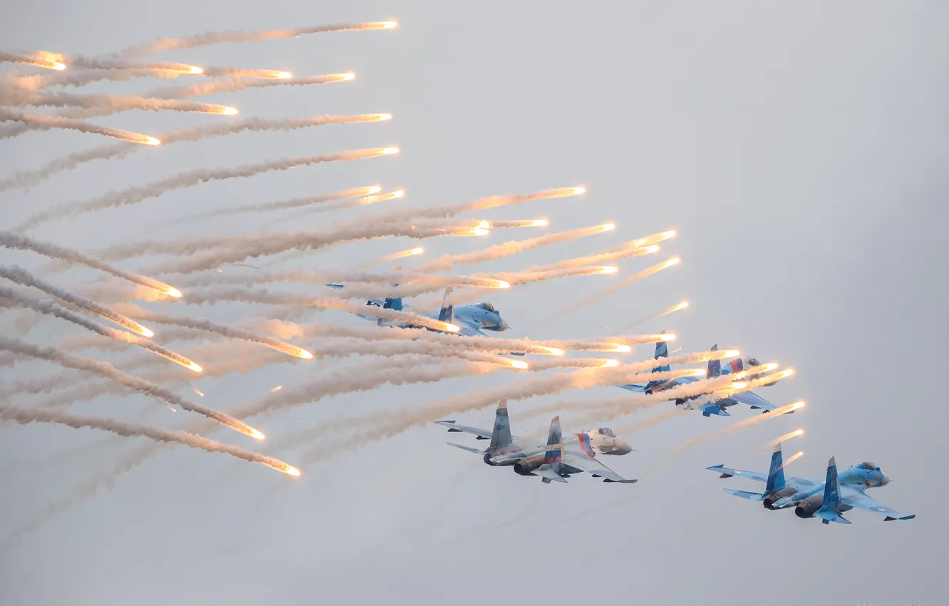 Photo wallpaper the sky, lights, smoke, show, aircraft, Flanker, Su-27, multipurpose