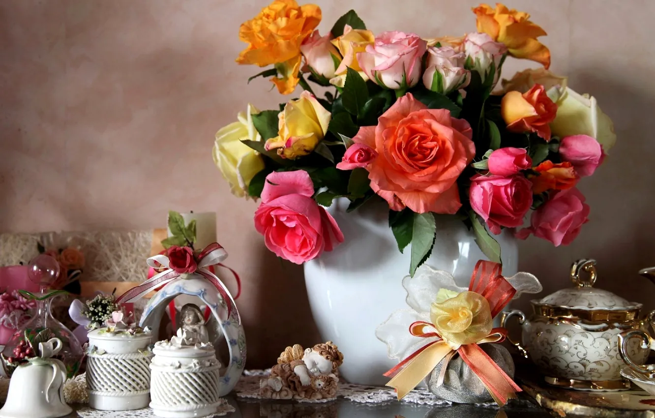 Photo wallpaper roses, bouquet, vase, decor, roses
