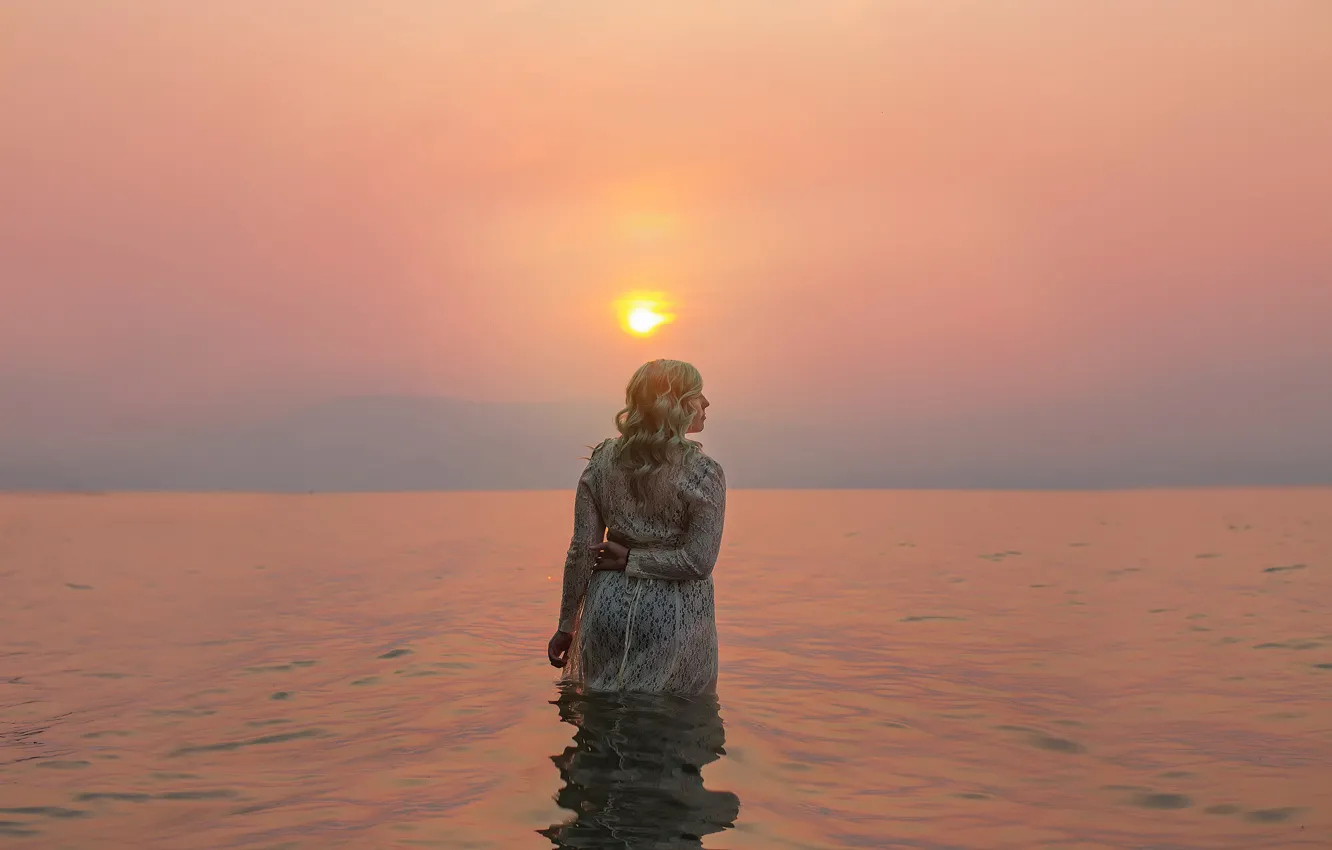 Photo wallpaper girl, the sun, lake, Lichon, Okanagan
