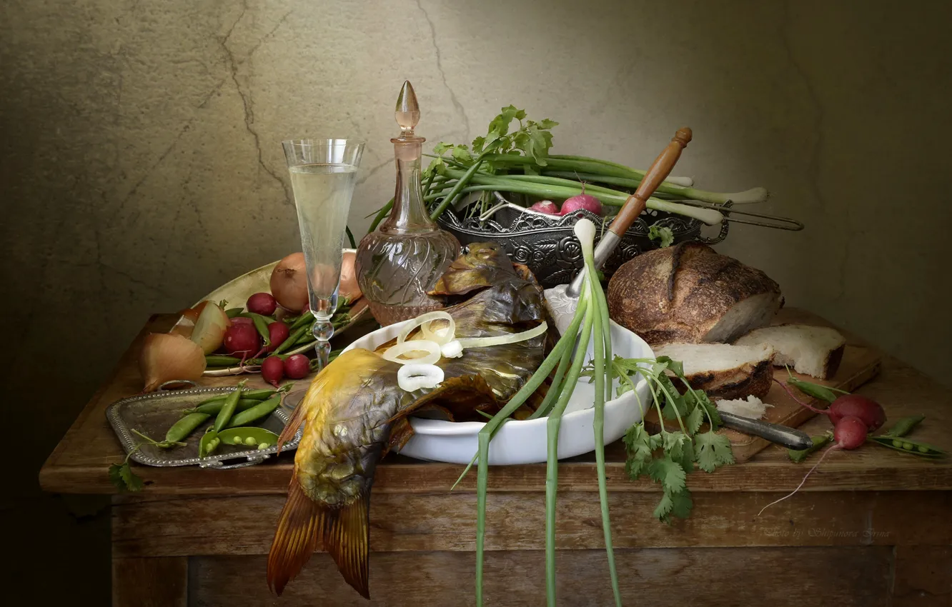Photo wallpaper greens, table, glass, fish, bow, bread, glass, fish