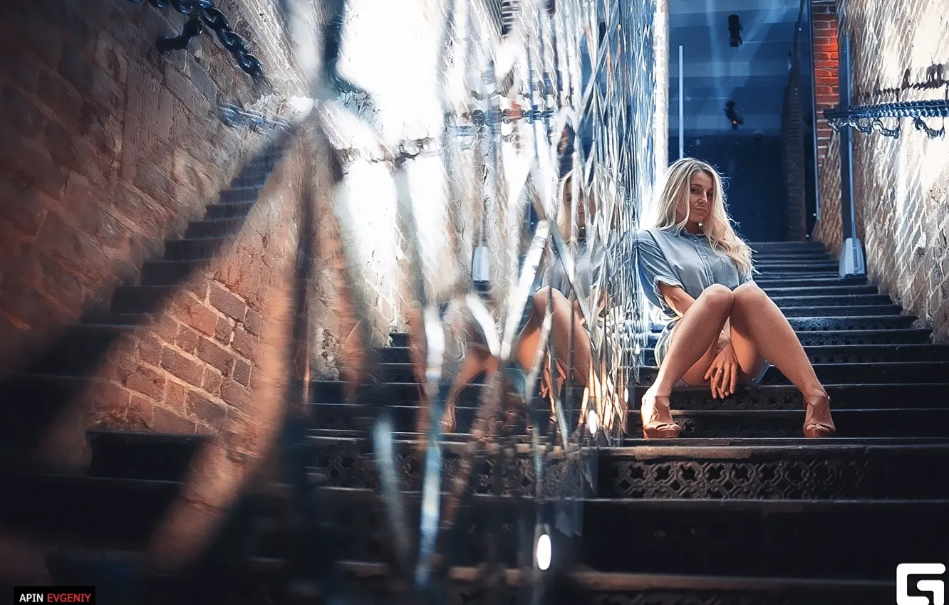 Photo wallpaper girl, photographer, ladder, girl, photography, photographer, Eugene APIN, Evgeniy Apin