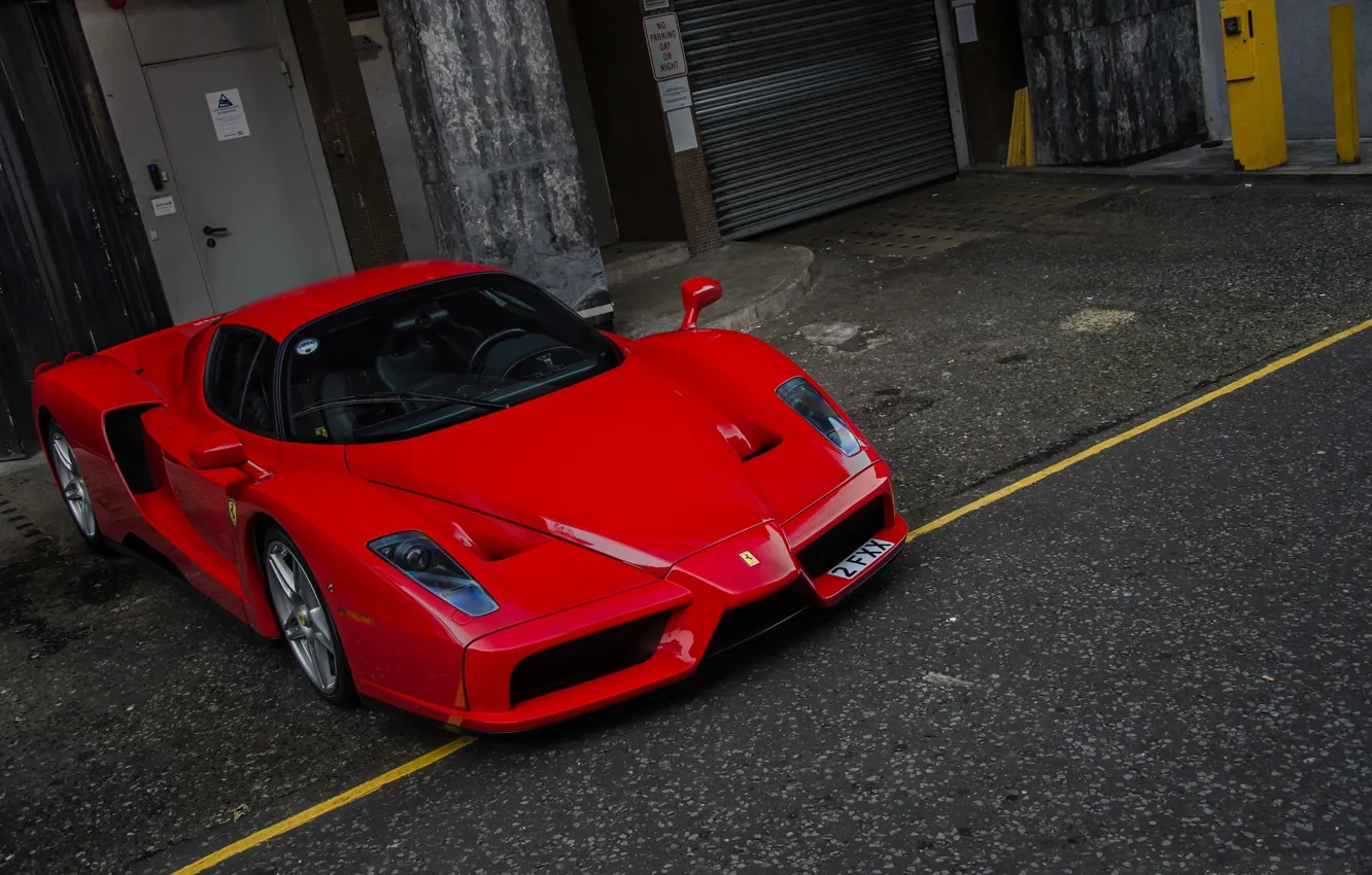 Photo wallpaper red, wall, the door, red, ferrari, Ferrari, enzo, blinds