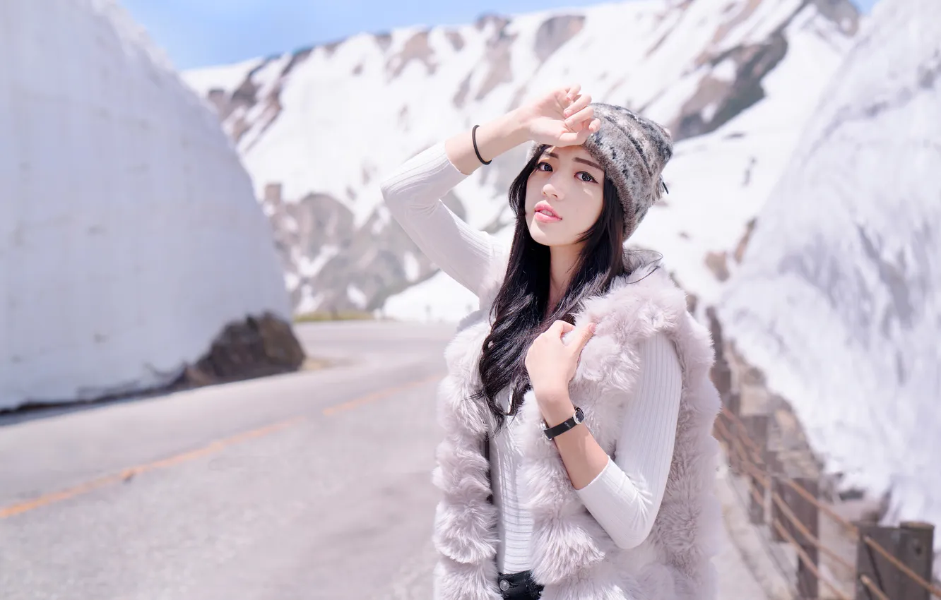 Photo wallpaper look, the sun, pose, model, hat, portrait, makeup, brunette