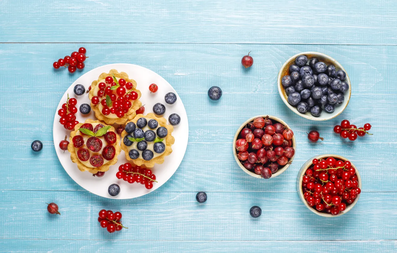 Photo wallpaper red, berries, Board, blueberries, plate, cake, bowl, placer