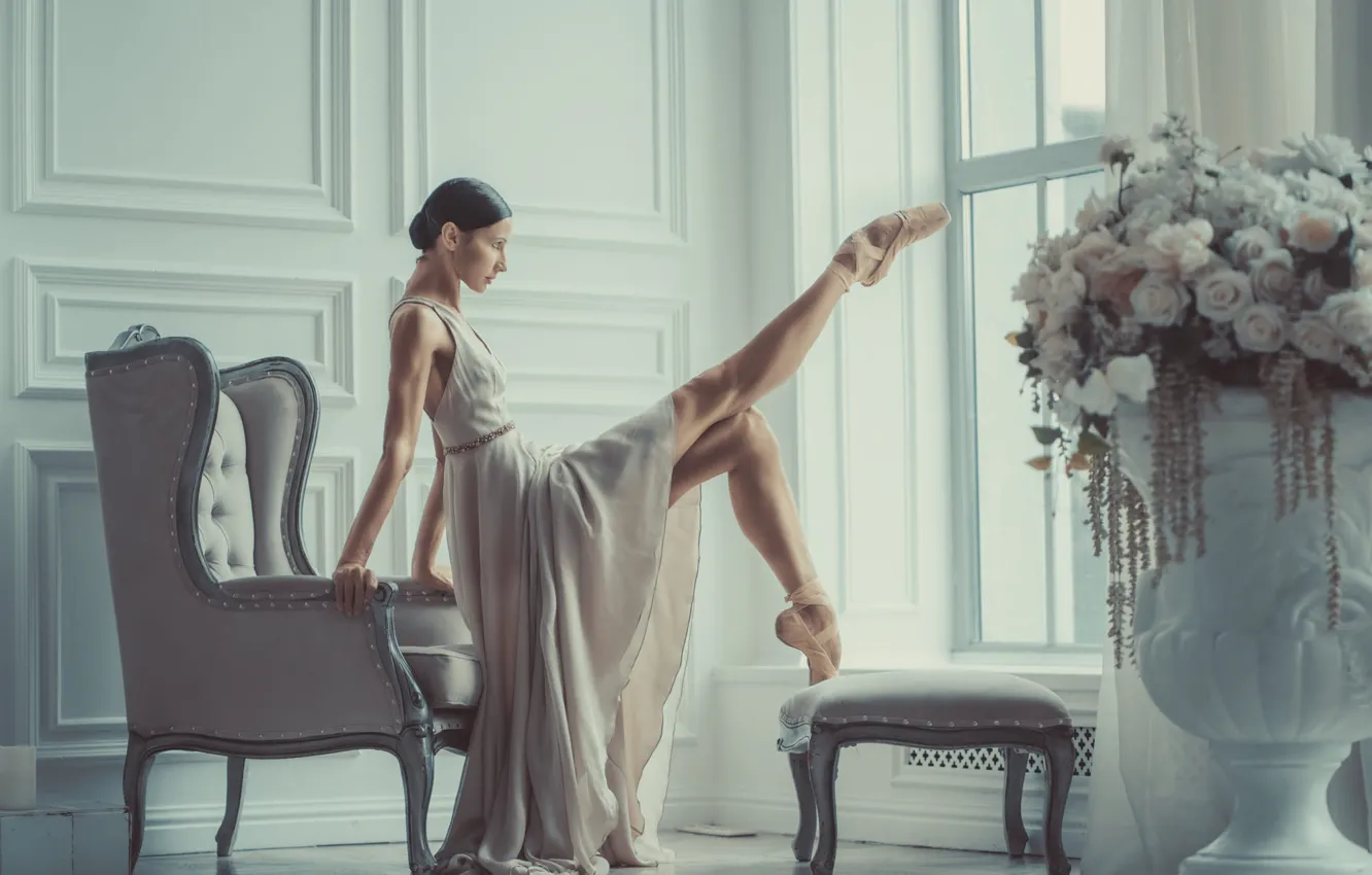 Photo wallpaper girl, flowers, pose, feet, dance, chair, dress, window