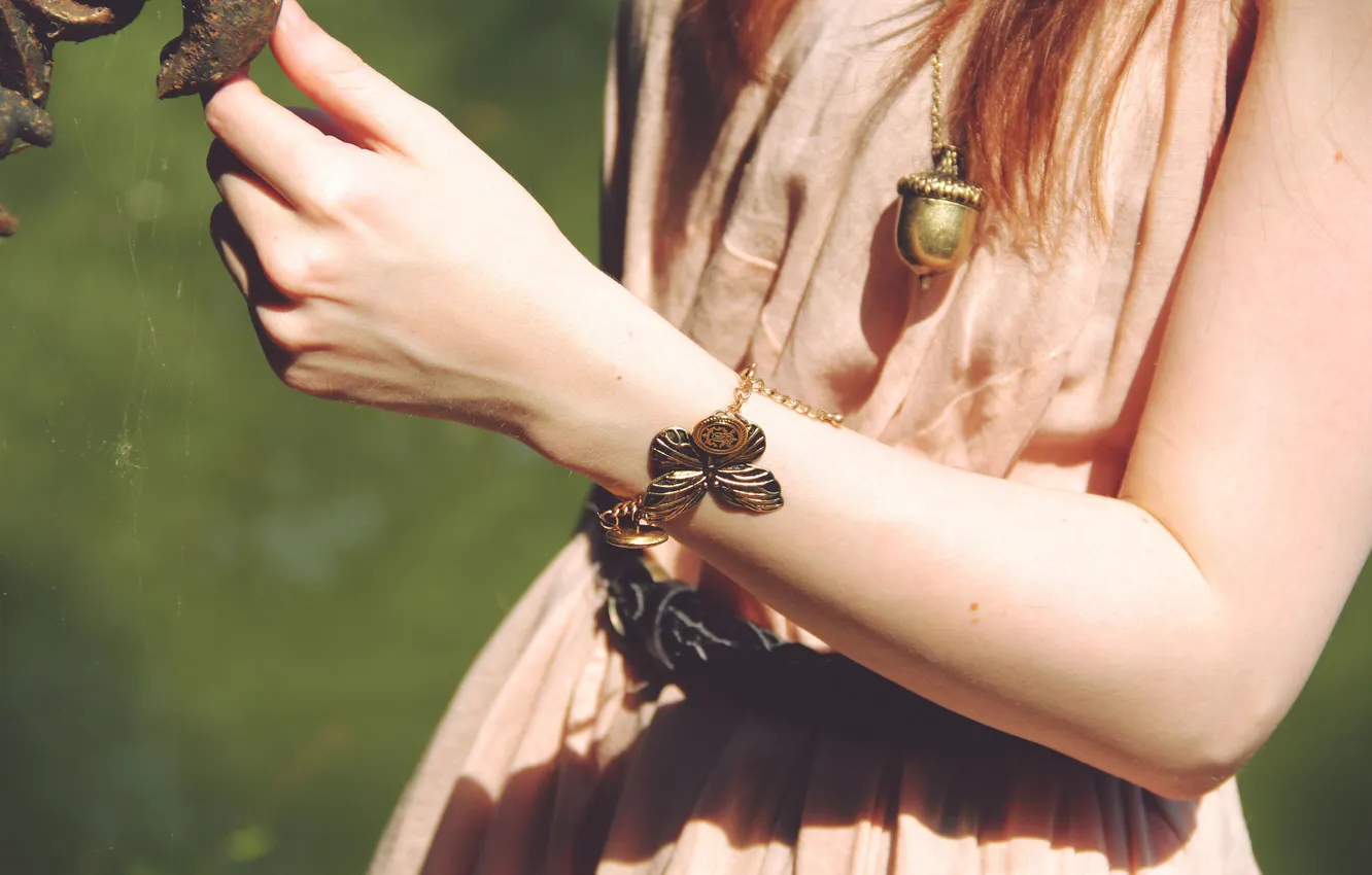 Photo wallpaper butterfly, hands, pendant, bracelet, acorn