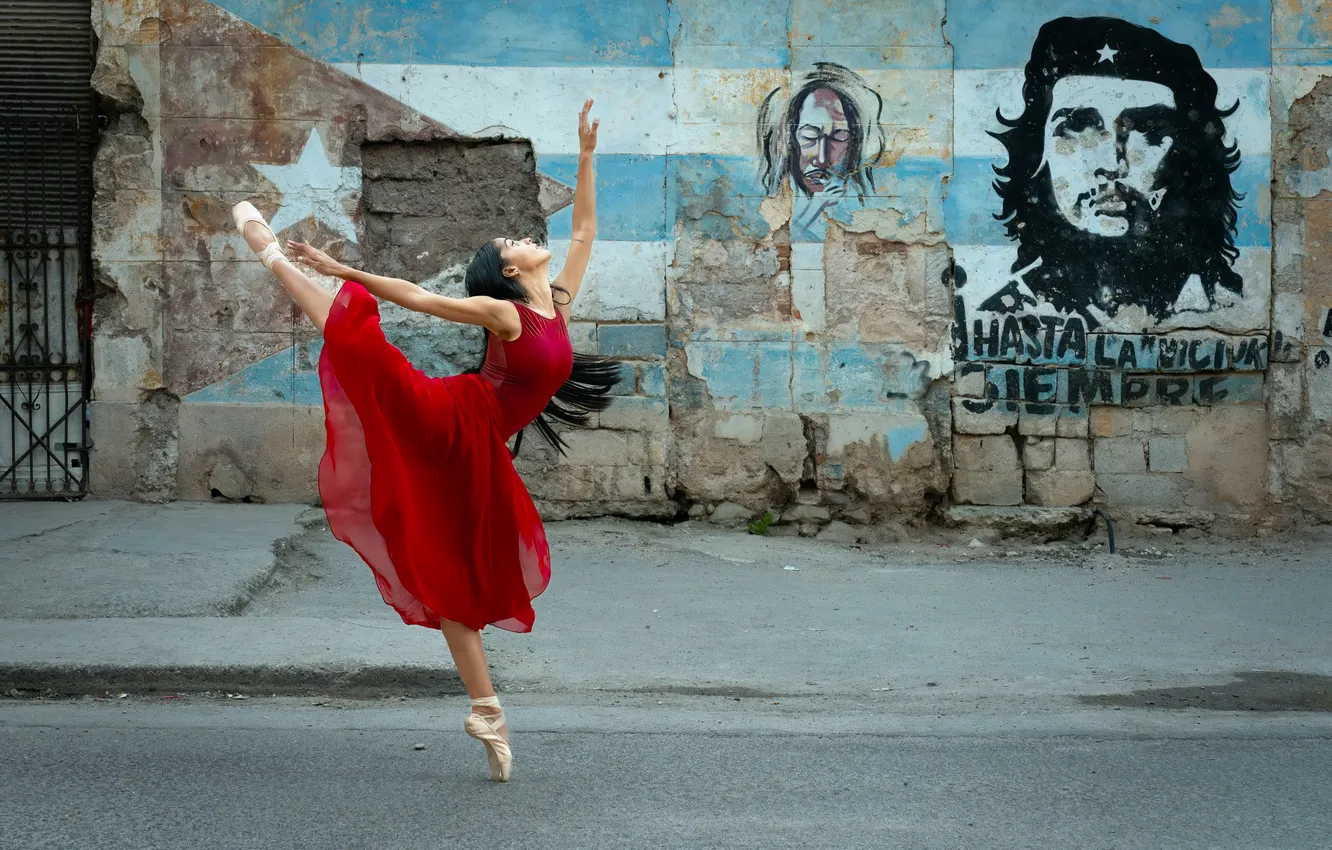 Photo wallpaper girl, the city, street