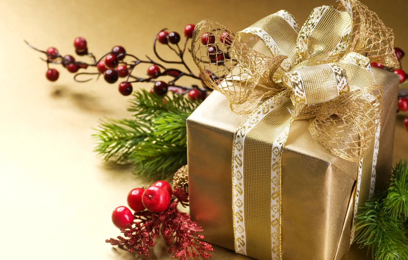 Photo wallpaper berries, fir-tree branches, new year, bow, gift