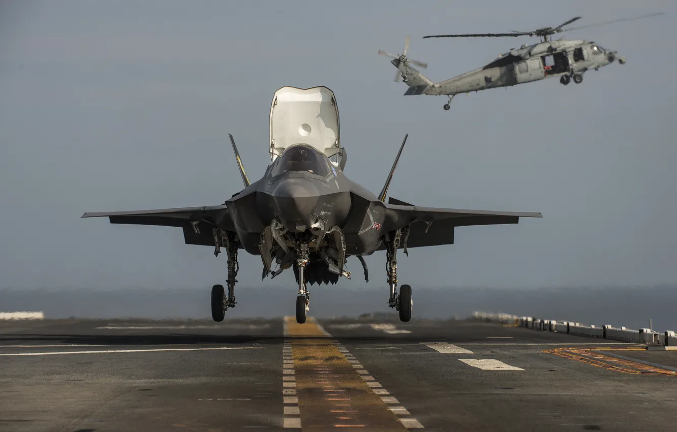 Photo wallpaper fighter, deck, helicopter, bomber, the rise, F-35B, Lockheed Martin