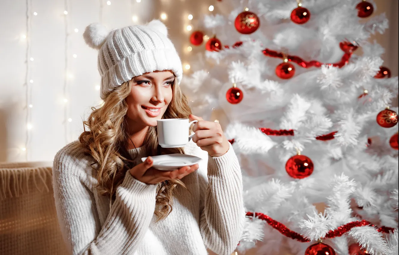 Photo wallpaper winter, girl, smile, room, balls, hat, tree, new year
