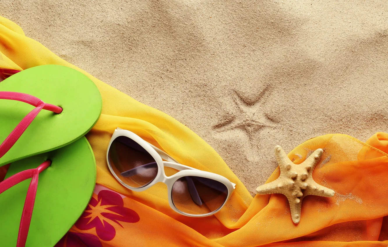 Photo wallpaper sand, sea, glasses, slates