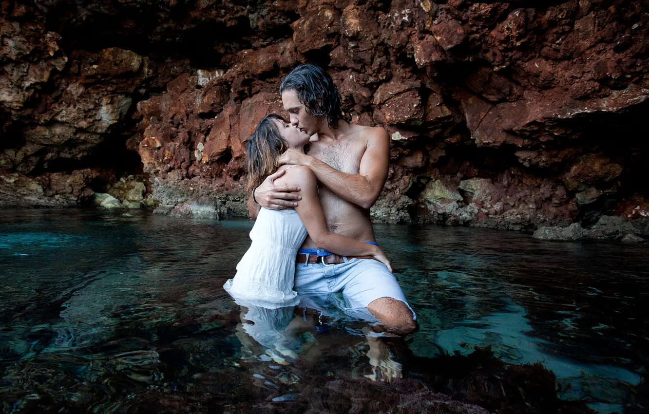 Photo wallpaper girl, love, kiss, guy, in the water
