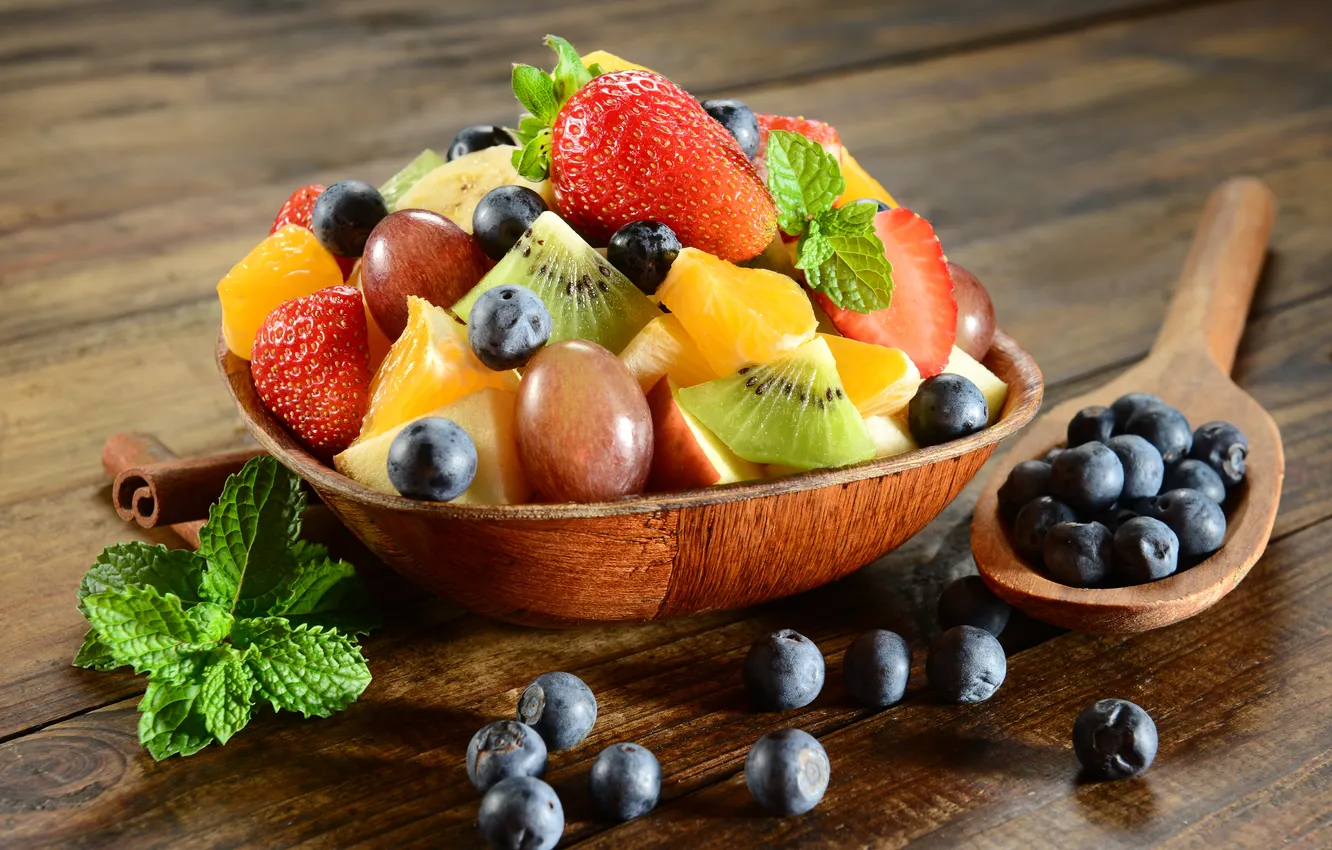 Photo wallpaper spoon, dessert, berries, fruit salad, blueberries, mint leaves, fruit salad, mint leaves