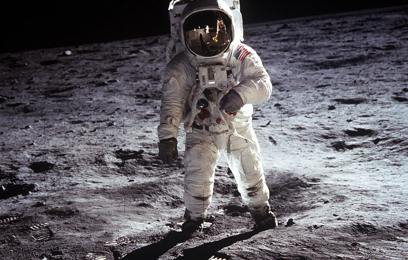 Photo wallpaper the moon, astronaut, Apollo 11