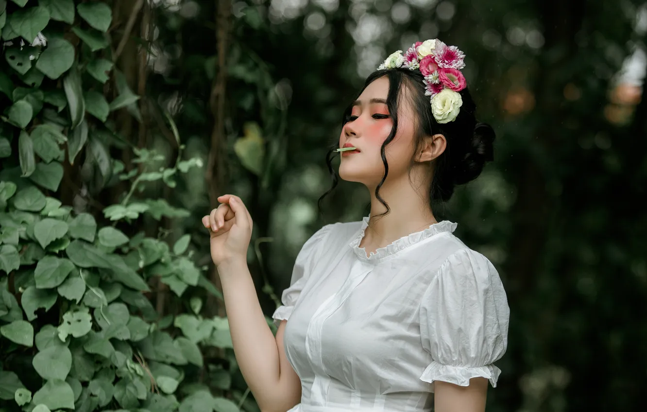 Photo wallpaper girl, flowers, nature, makeup, garden, Asian, wreath, the bushes