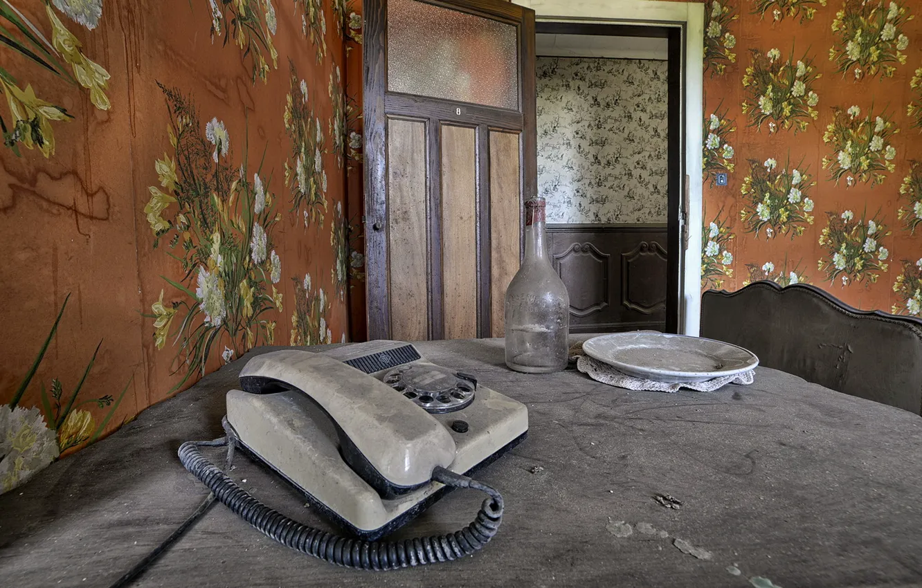 Photo wallpaper table, bottle, phone