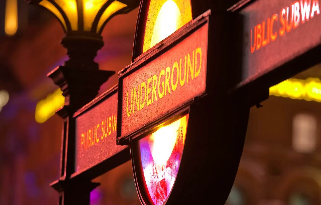 Photo wallpaper metro, sign, England, London