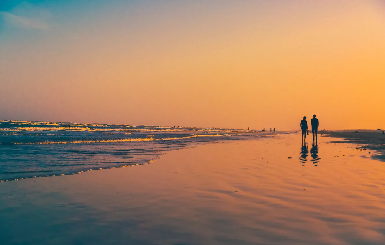 Photo wallpaper wave, beach, sunset, reflection, people, mirror, pair, walking