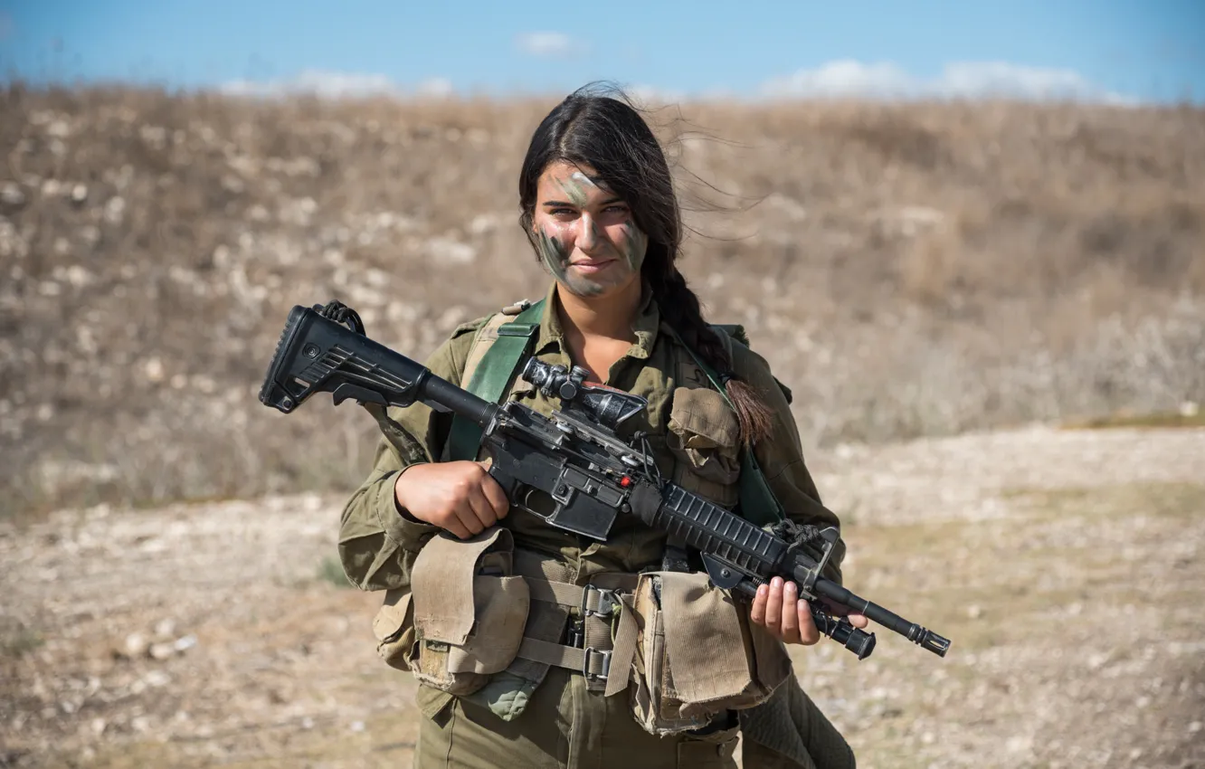 Photo wallpaper girl, weapons, soldiers, form