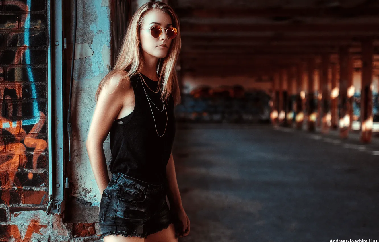 Photo wallpaper pose, model, shorts, makeup, Mike, figure, slim, glasses