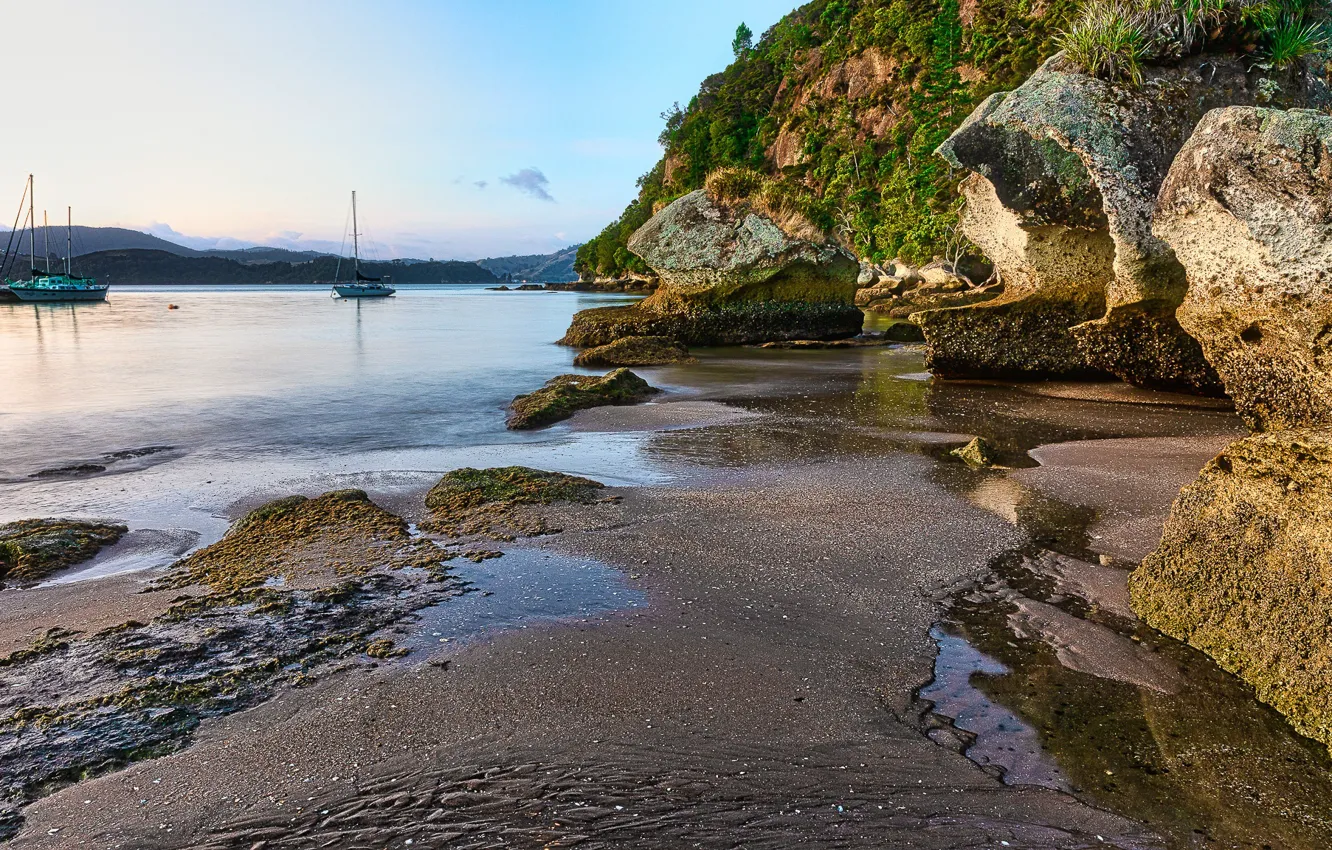 Photo wallpaper sand, beach, landscape, stones, yachts, New Zealand, Bay, Waikato