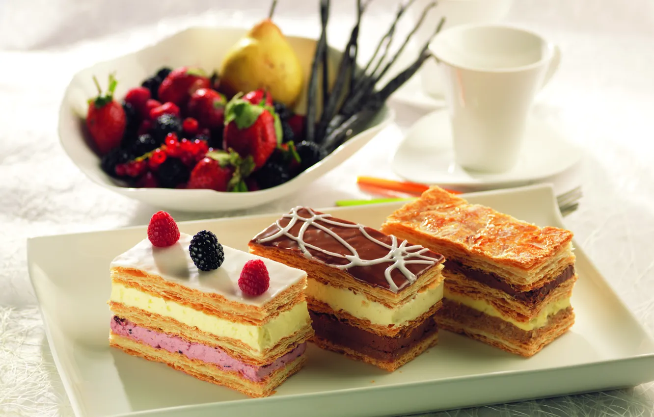 Photo wallpaper raspberry, food, cake, cake, cake, cream, dessert, food