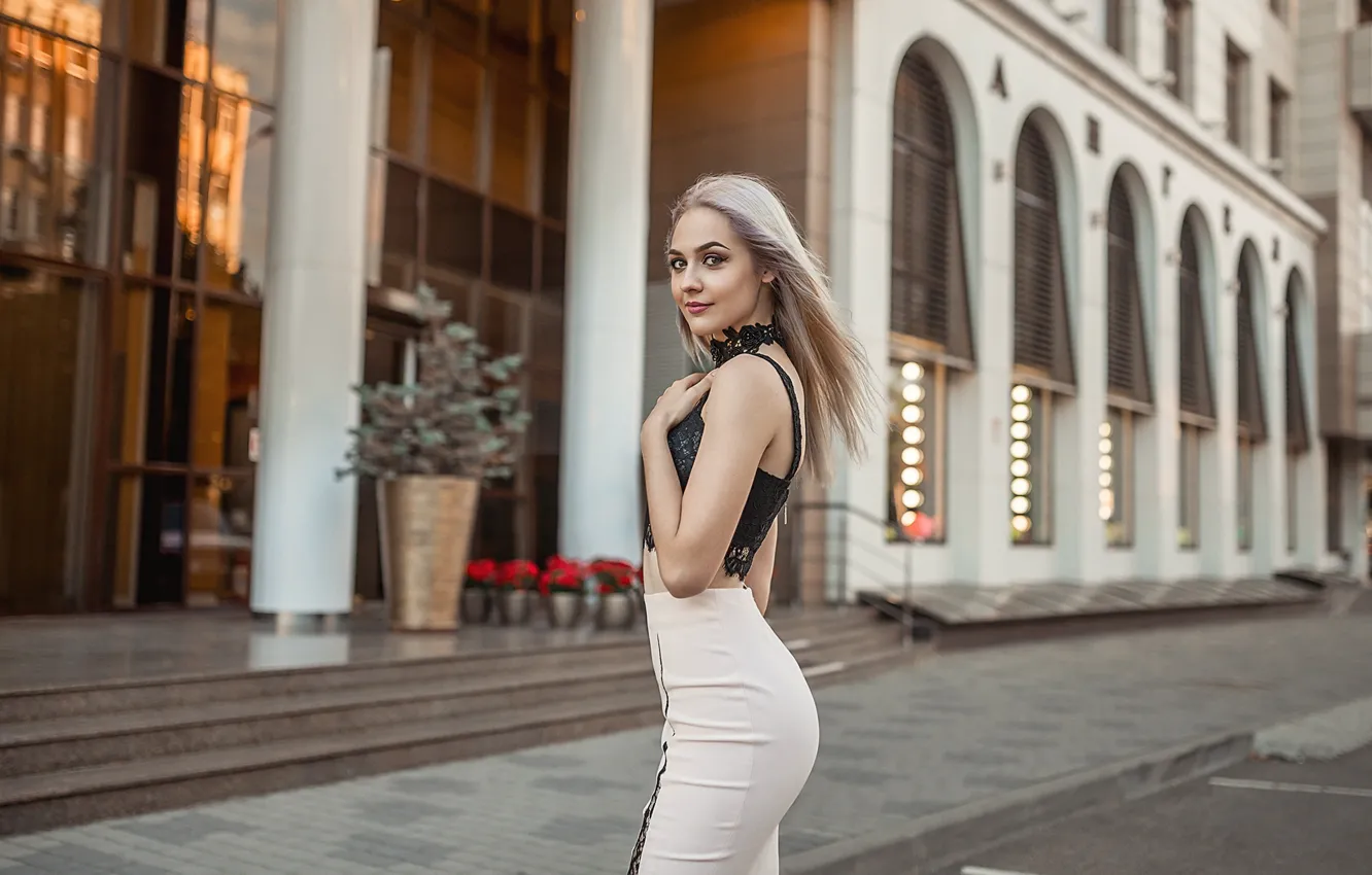 Photo wallpaper look, street, model, building, skirt, portrait, makeup, figure