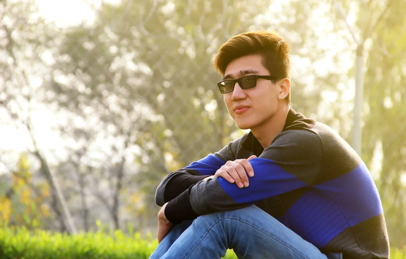 Photo wallpaper green, black, nature, yellow, blue, smile, hair, holiday