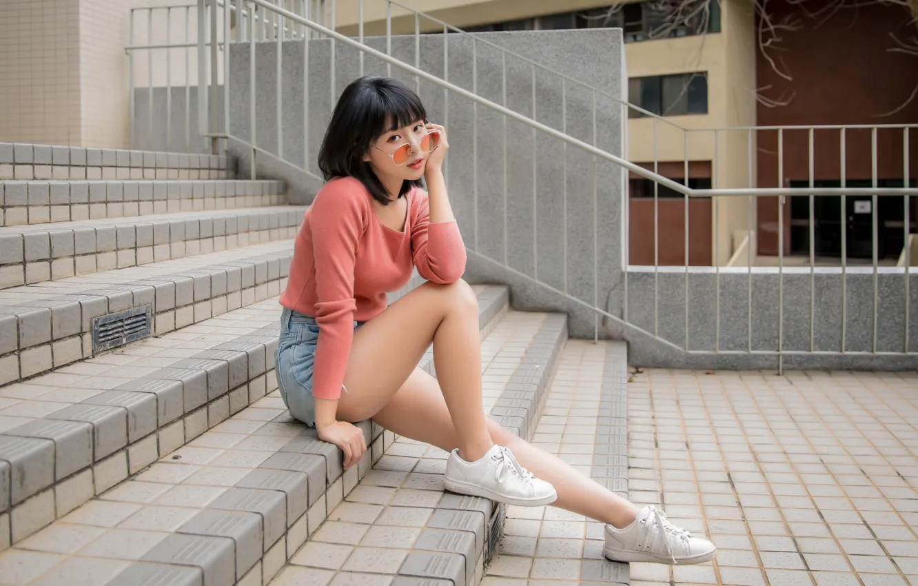 Photo wallpaper look, pose, model, shorts, portrait, makeup, figure, brunette