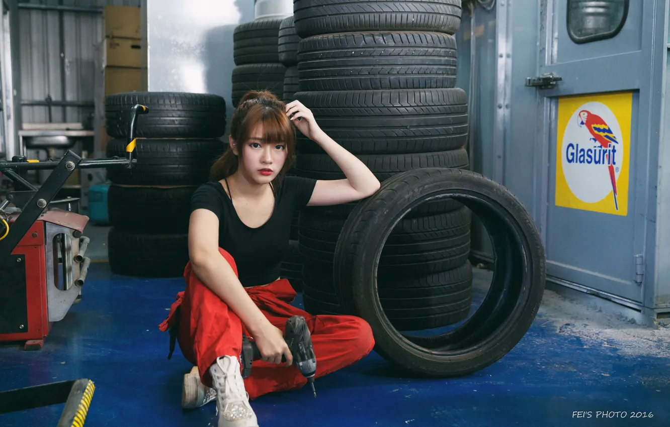 Photo wallpaper sitting, photo, Asian girl, cute Asian girl, looks you in the eye, FEI, Please Please, …