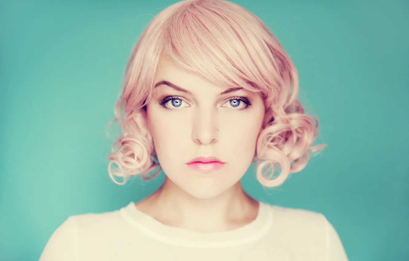 Photo wallpaper girl, lips, hair, direct gaze
