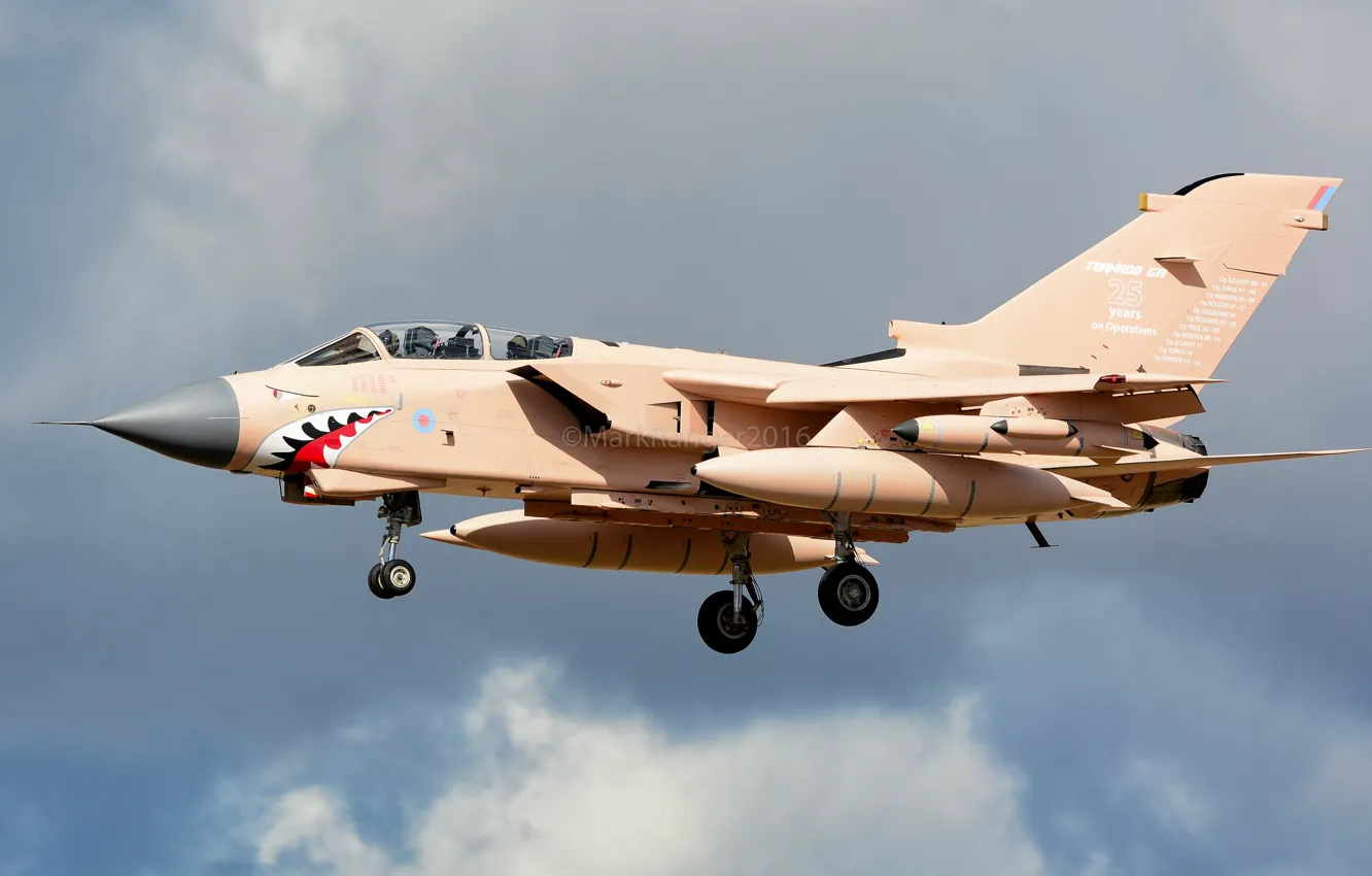 Photo wallpaper Tornado, Granby, GR4 ZG750