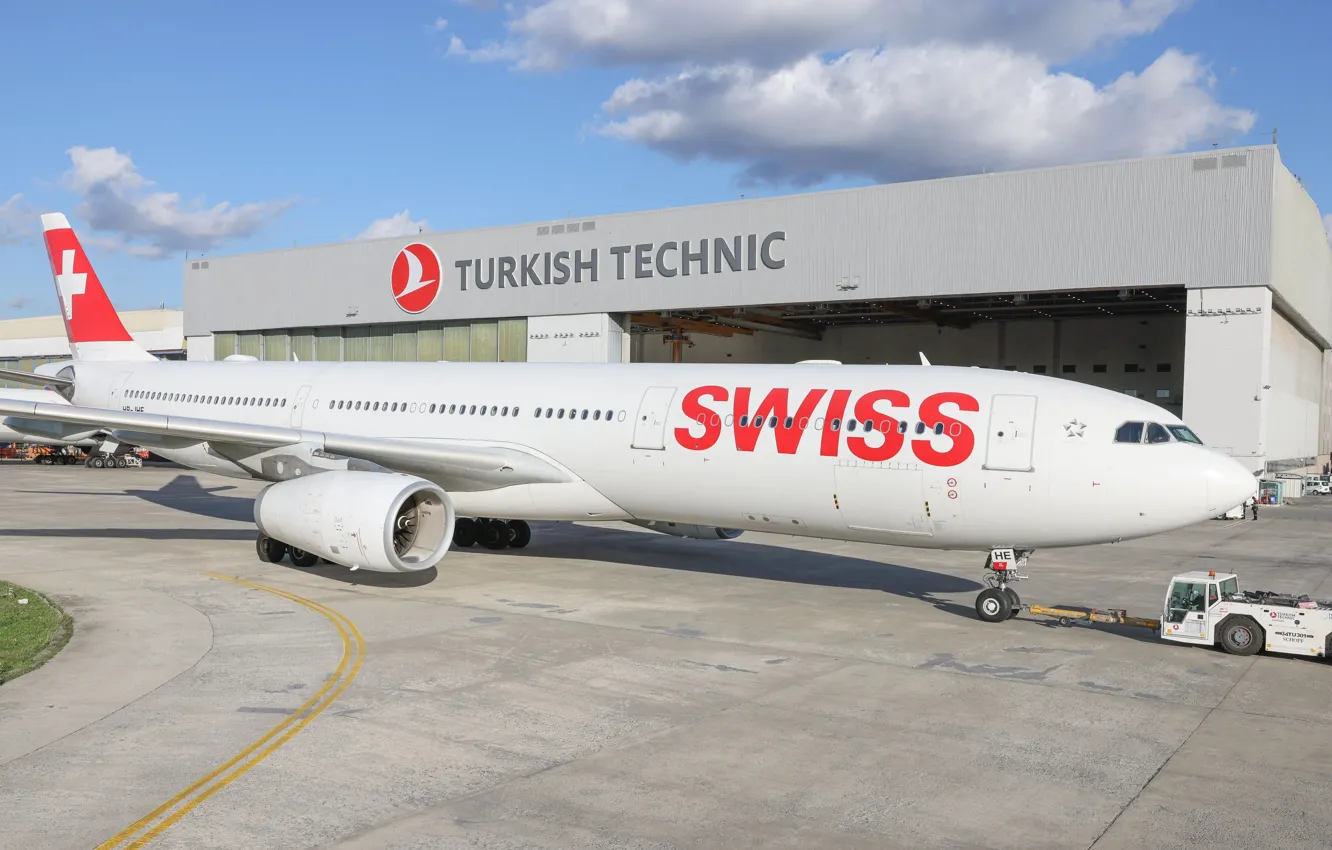 Photo wallpaper Airport, Turkish airlines, swiss airlines, turkish technic
