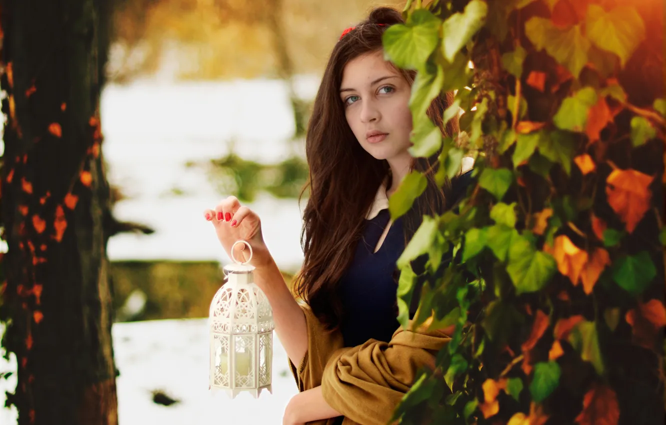 Photo wallpaper girl, cell, brunette