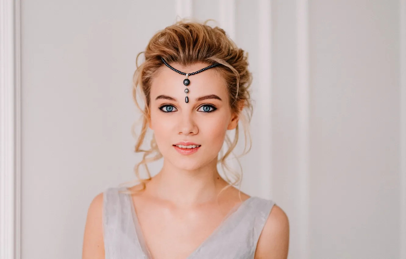 Photo wallpaper look, face, background, model, beauty