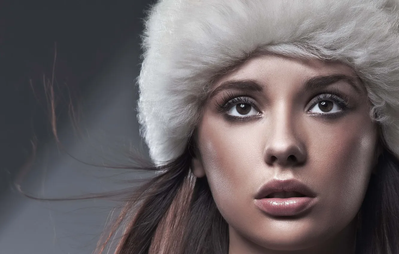 Photo wallpaper portrait, makeup, fur hat