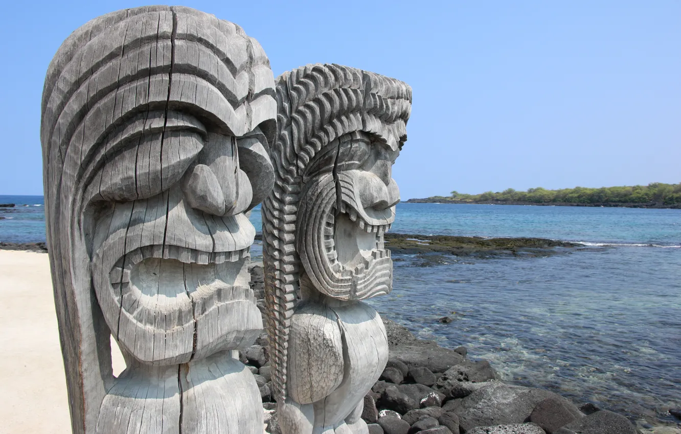 Photo wallpaper Hawaii, Hawaii, Puuhonua-o-Honaunau National Historical Park, Protectors of the Gods at the Place of Refuge, …