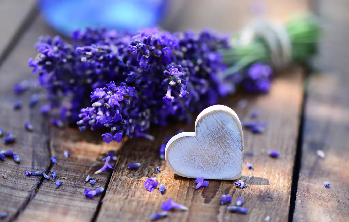 Photo wallpaper table, bouquet, heart, lavender